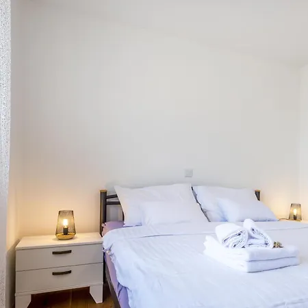 With A Parking Space - 21075 Apartment