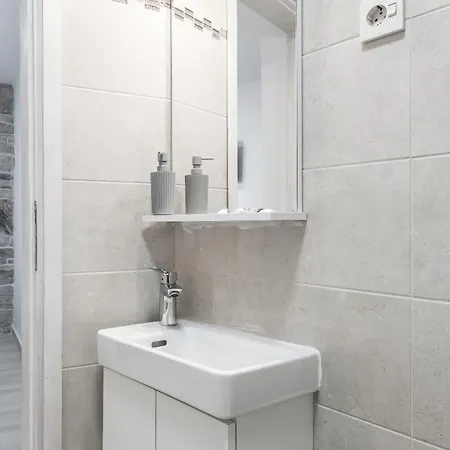 With Parking Space - 21075 Apartman Sibenik